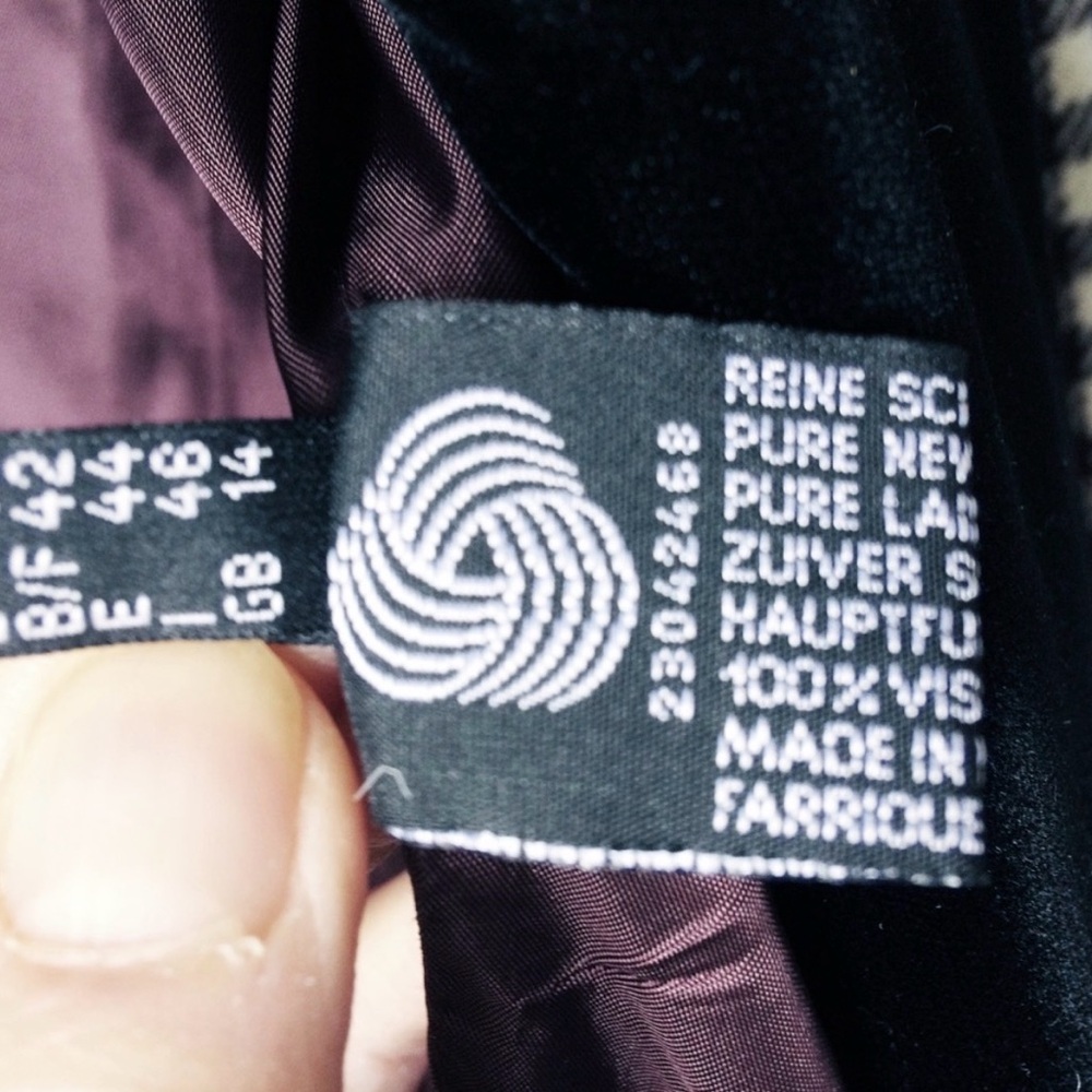Wool small check long blazer with velvet lapel - Picture 7 of 8